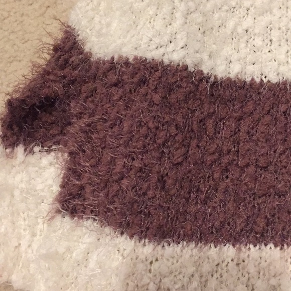 So sweater super soft knit size XS white purple - Picture 7 of 8